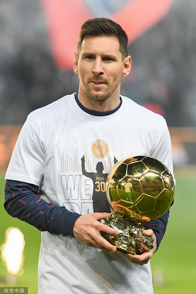 芝加哥小熊队宣布与马奎尔展开北侧全垒打大比拼，吸引全球目光