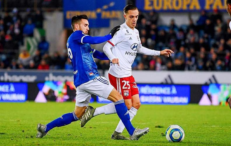 NBA：雄鹿客场大胜76人 字母哥30+12+10（NBA：雄鹿客场狂胜76人，字母哥轰30分12篮板10助攻三双）