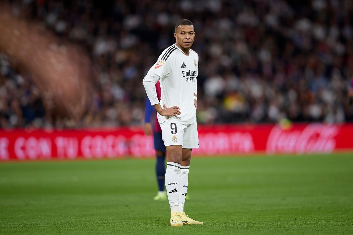 米体：罗马24-25财年亏损额为5390万欧，较上一财年大幅缩减（米体：罗马24-25财年亏损缩至5390万欧，较上财年显著收窄）