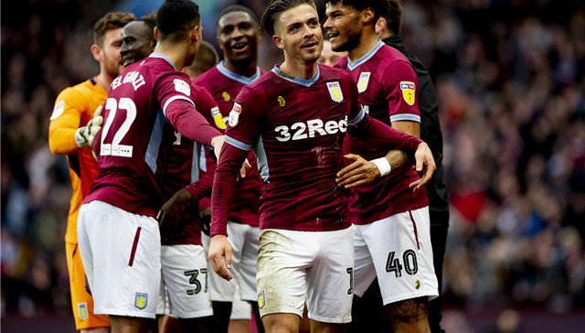 篮球CBA球队比赛精彩瞬间