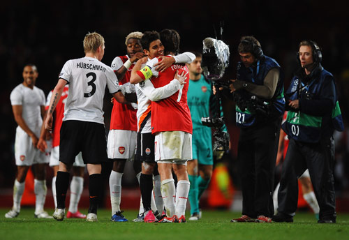 都体：佛罗伦萨球迷说DV9是“吉普赛人”，俱乐部被罚款2万欧