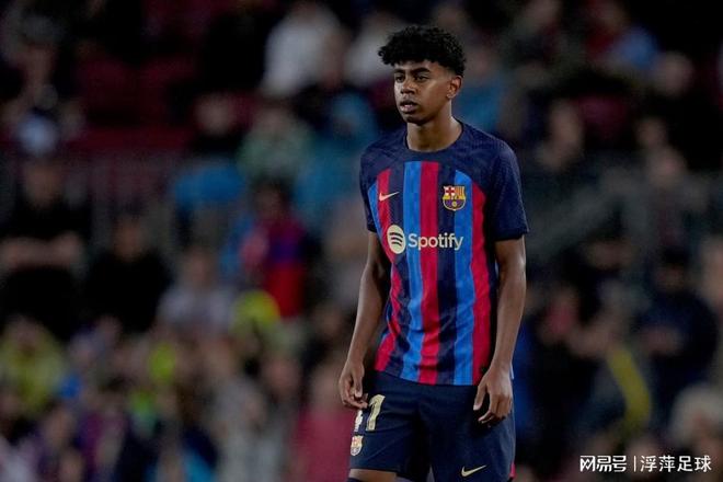 谢什科数据：上场73分钟1次射门0进球，共9次传球（谢什科此役：出战73分钟，1次射门未破门，完成9次传球）