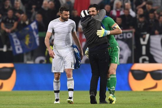 中超赛程更新：关注榜首之争,