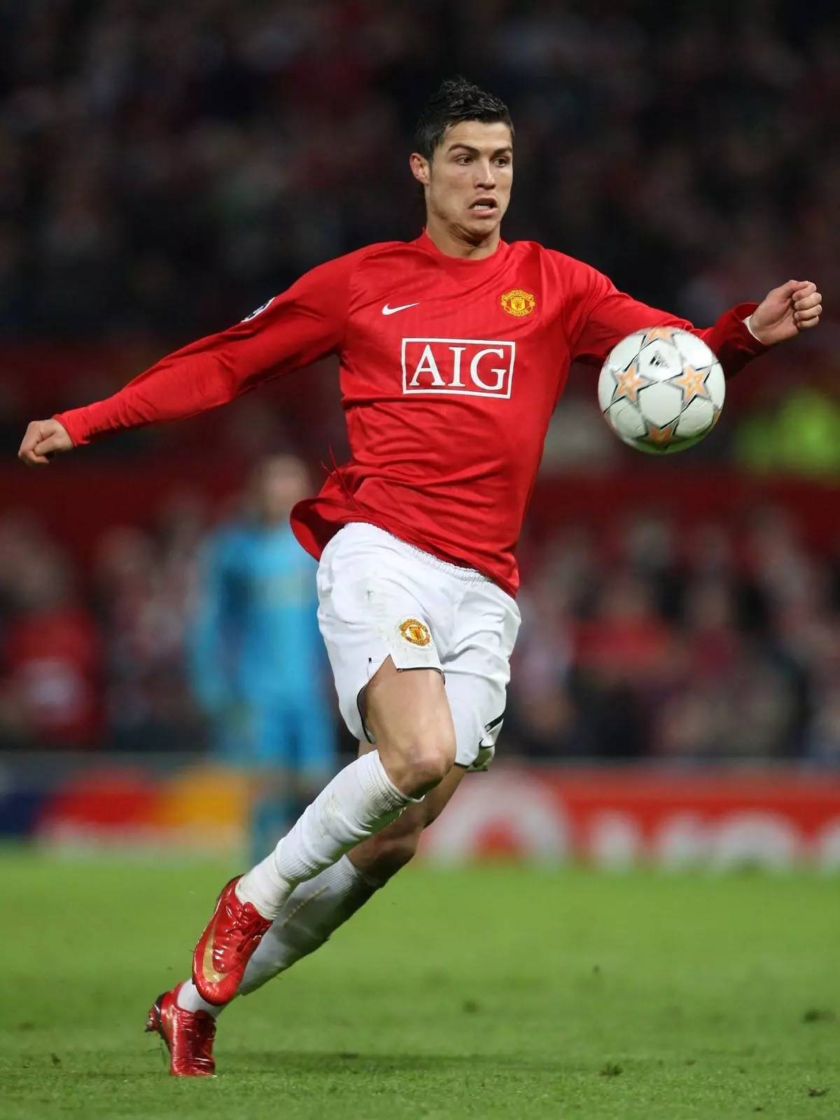 记者：利物浦没有对萨拉赫纪律处罚，他的落选只是阵容选择