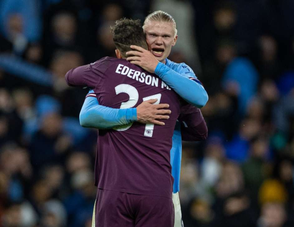 我是个初中生，我的生活是被足球，学习和说唱填满的...（初中生日常：足球、学业与说唱填满我的生活）