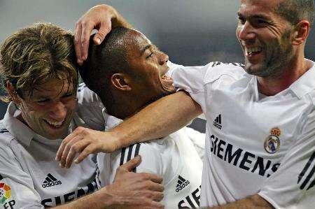 巴媒：格雷米奥主席候选者曾想招募本泽马，以此当竞选筹码