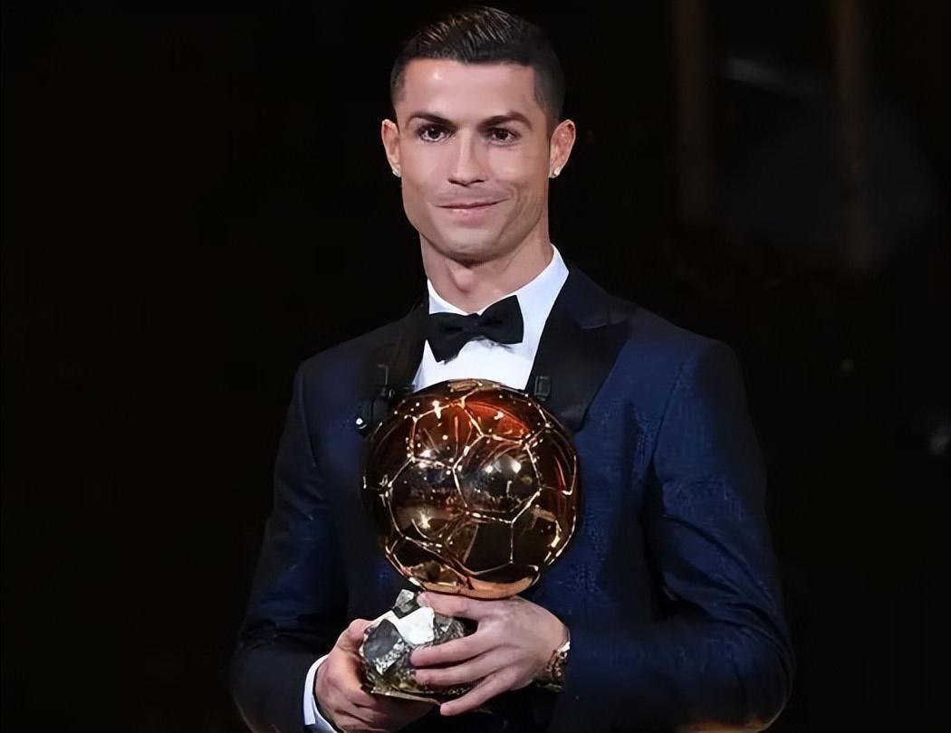 多特vs霍芬海姆：吉拉西、扬-科托、安塞尔米诺首发